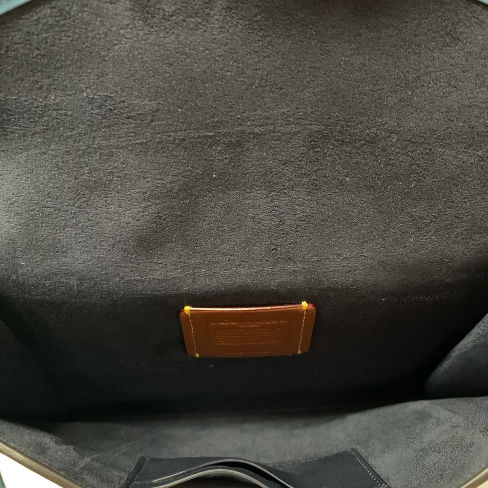 Glovetan Courier Satchel/Crossbody & Wristlet - Picture 7 of 8